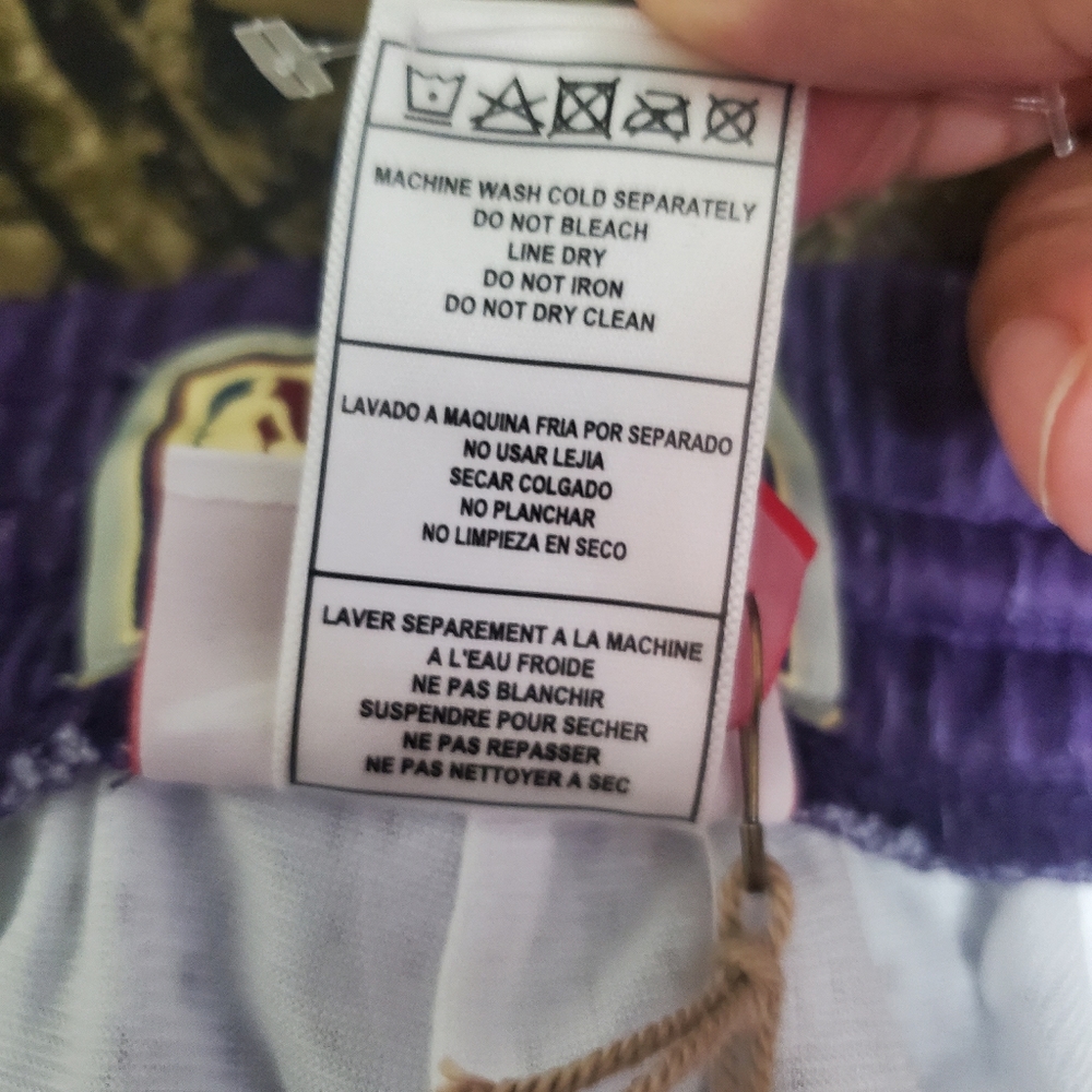 Mitchell & Ness LA Lakers Basketball Shorts - Picture 10 of 16